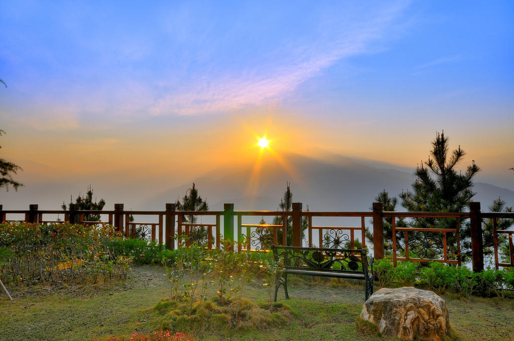 Jun Yue Hanging Garden Resort Ренай Экстерьер фото